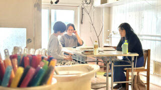 教育者 Meets アーティスト「秋元 さなえ×川田 由紀」（第2話）作品をつくること。併せて自分自身をつくること。